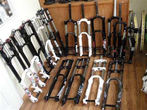 Marzocchi BOMBER 888 vs Rockshox BoXXer .